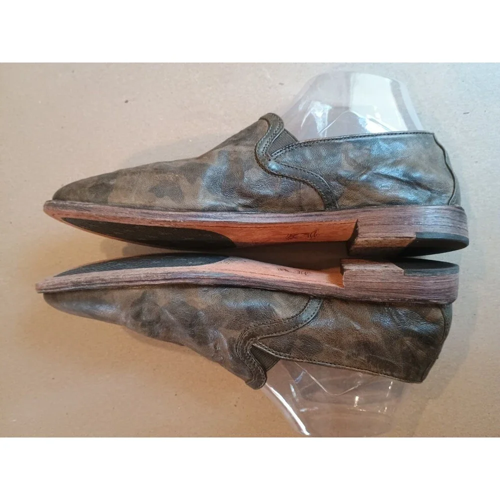 TRASK Ali Leather Loafers Tonal Green Camo Print Slip On Shoes Sz 9 Western
